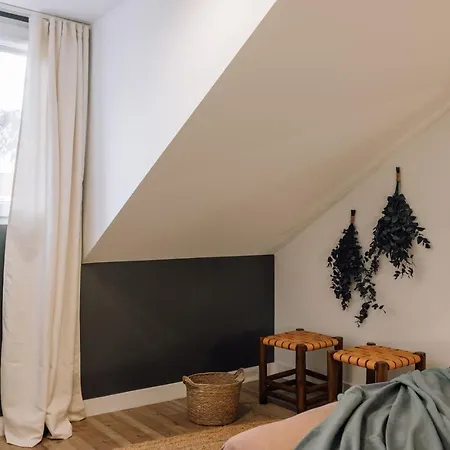 Bubion - 2 Bedrooms In Santo Antonio Apartament