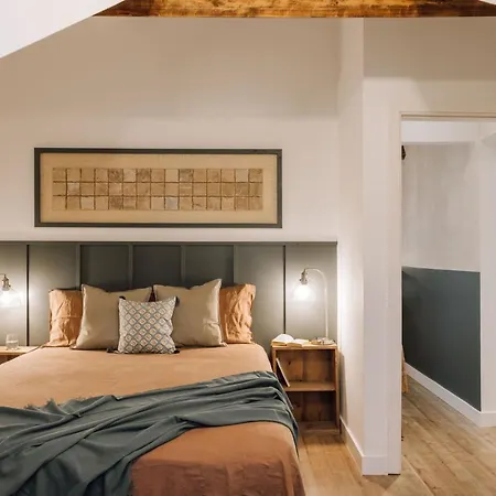 Bubion - 2 Bedrooms In Santo Antonio Lisboa