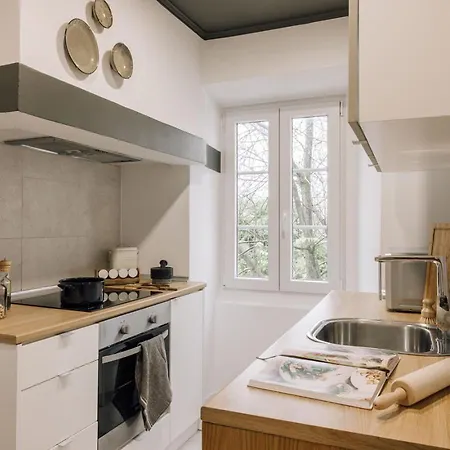 Bubion - 2 Bedrooms In Santo Antonio Apartment Lisbon